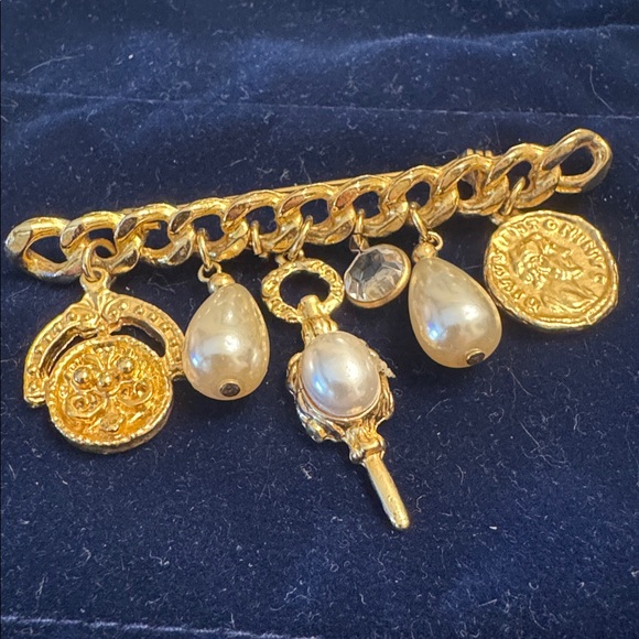 Coin & pearl like charms on a gold toned pin w/ crystal 🐈⬛ - Picture 2 of 7